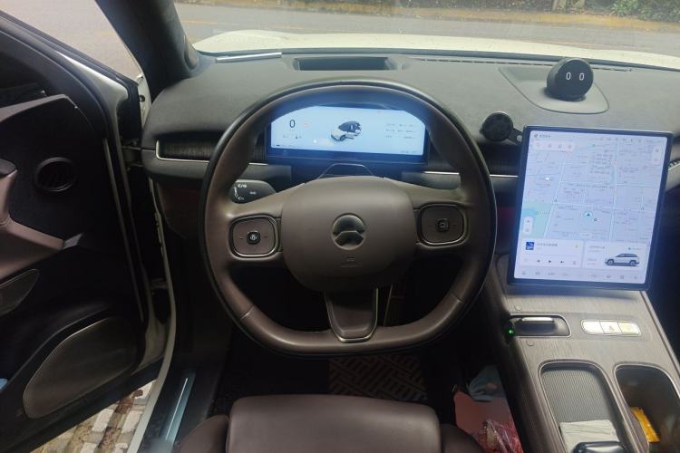 Used Nio ES7 2022 75 kWh Steering Wheel