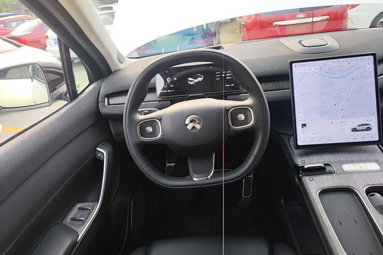Used Nio ES7 2022 75 kWh Steering Wheel