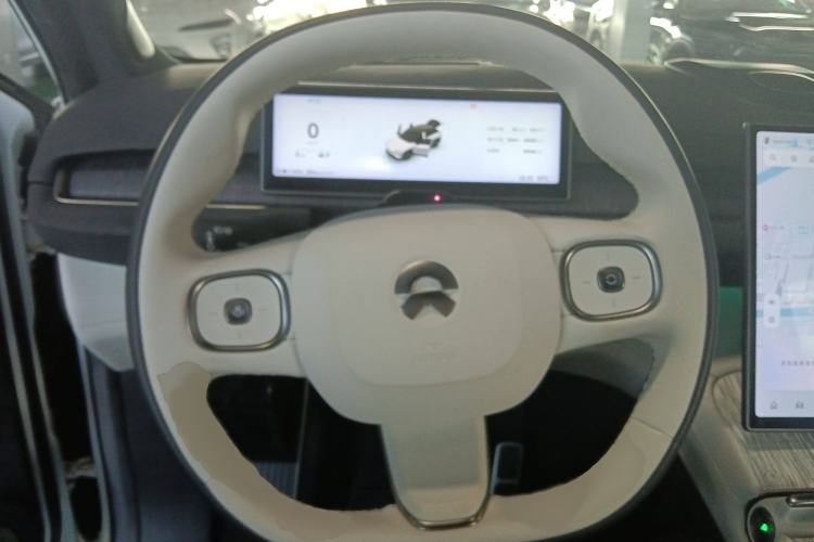 Used Nio ES7 2022 75 kWh Steering Wheel