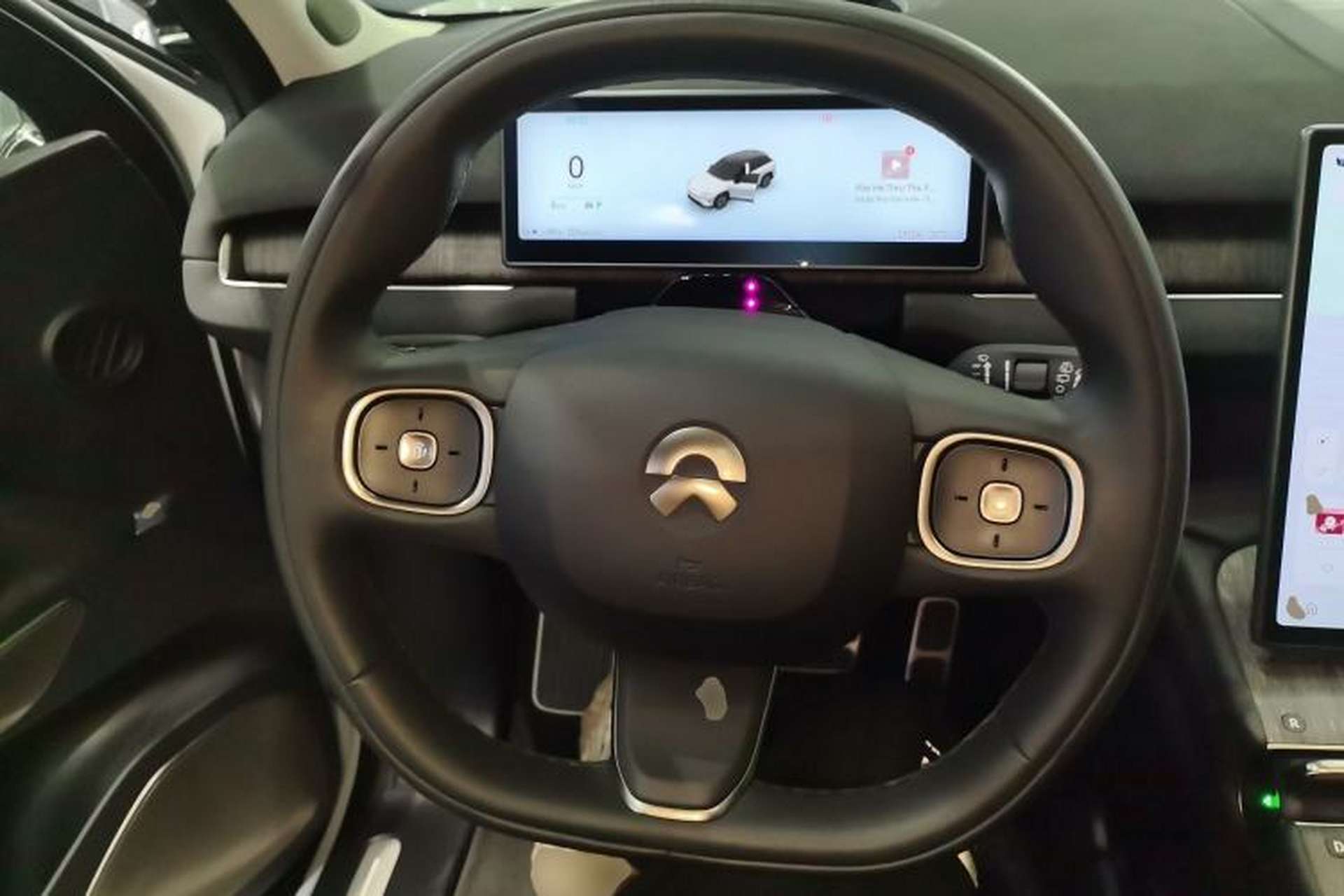 Used Nio ES7 2022 75 kWh Steering Wheel
