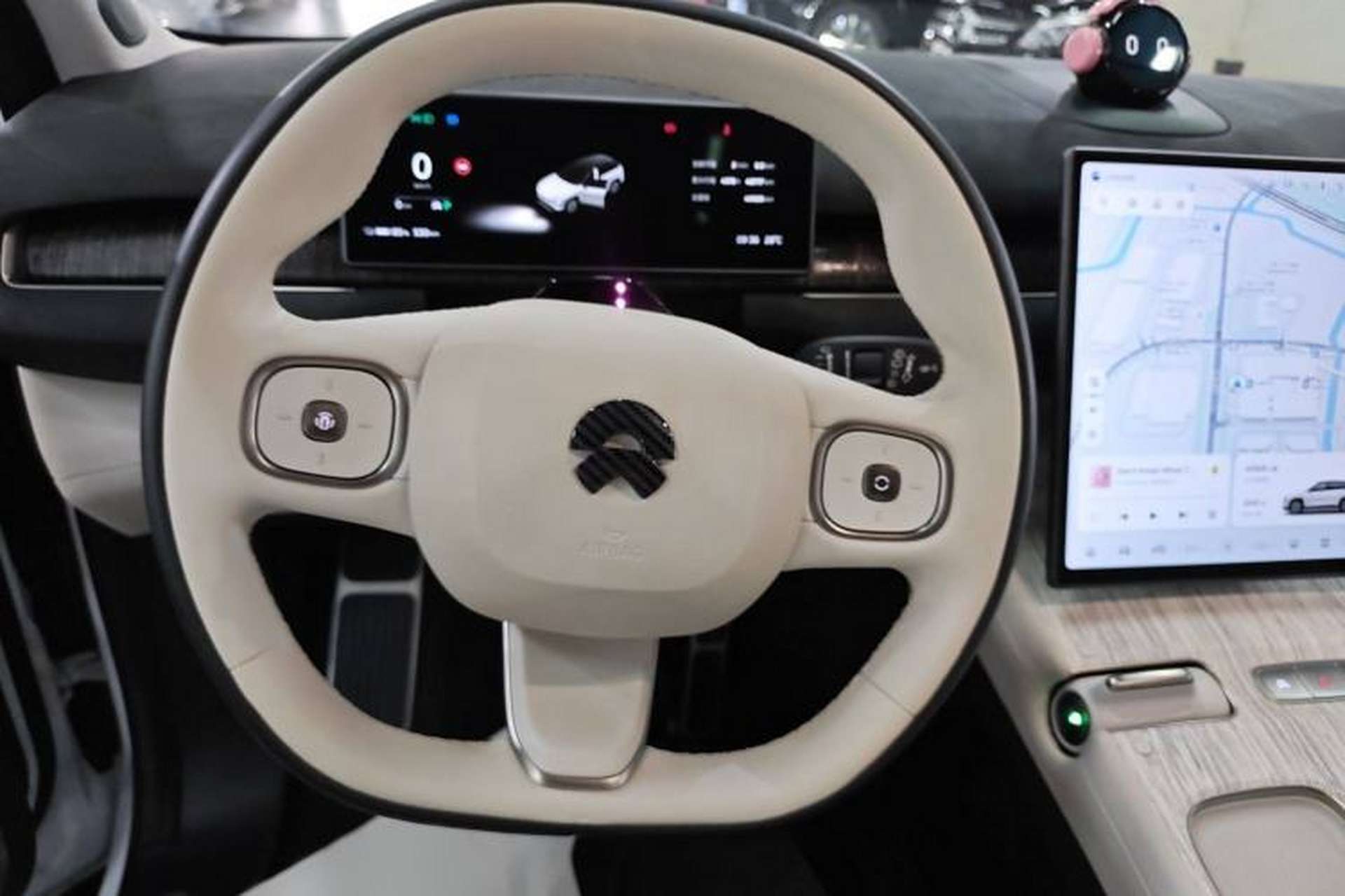 Used Nio ES7 2022 100 kWh Steering Wheel