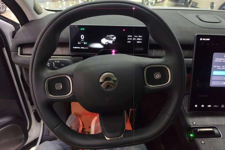 Used Nio ES7 2022 75 kWh Steering Wheel