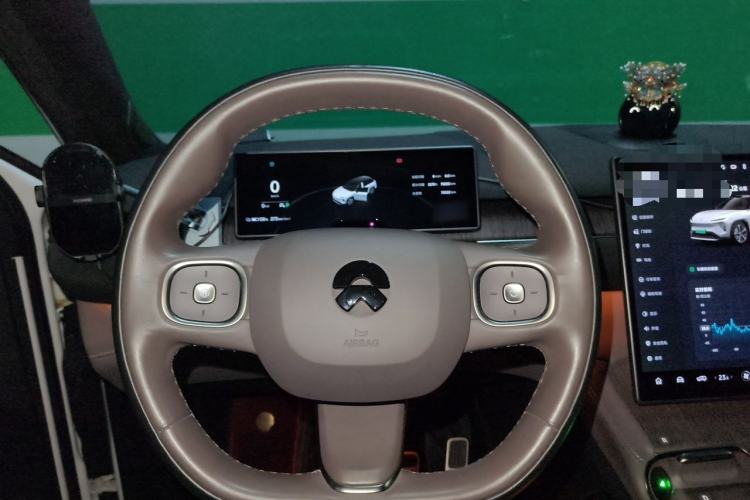 Used Nio ES7 2022 100kWh First Edition Steering Wheel