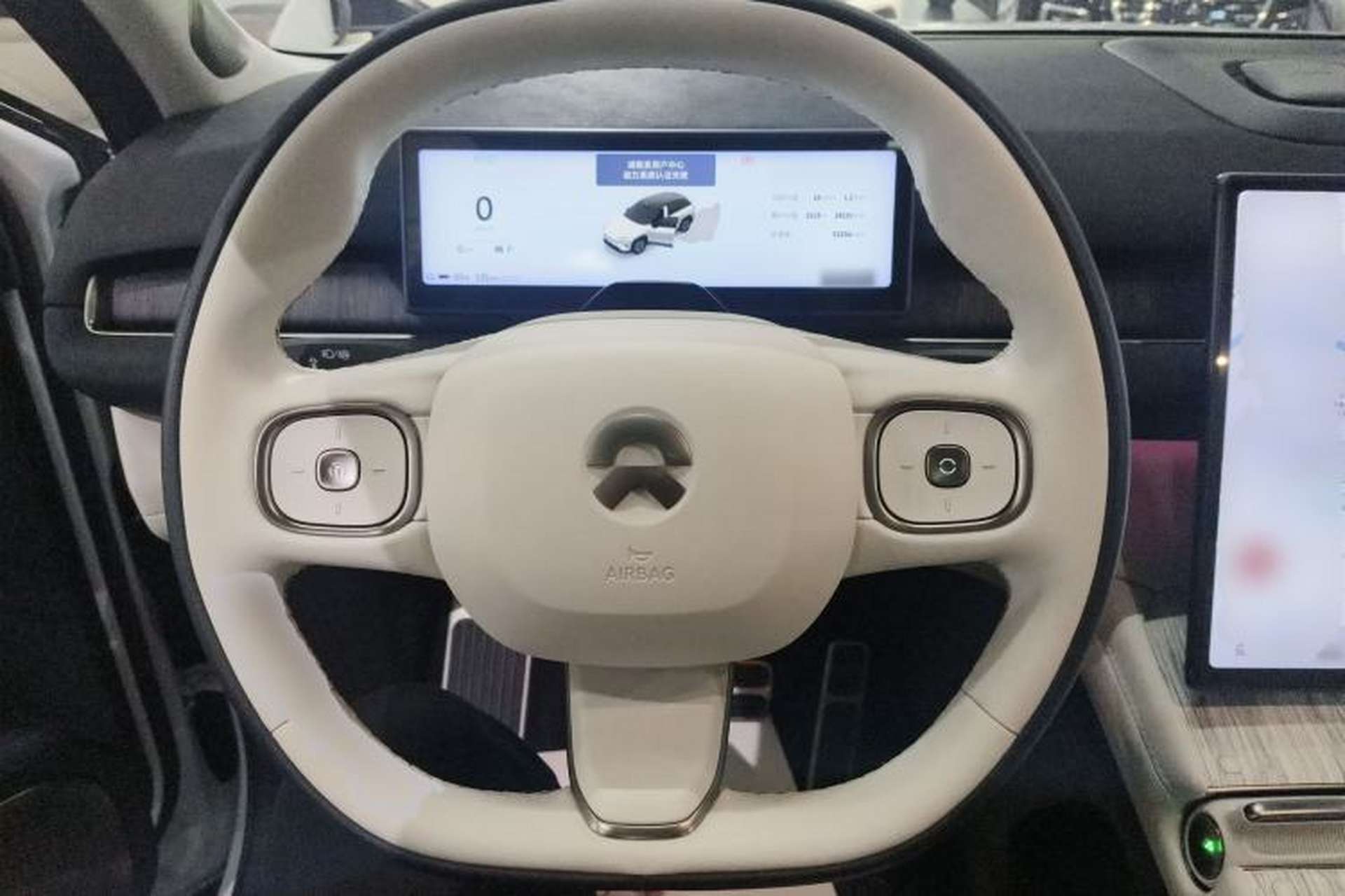 Used Nio ES7 2022 100 kWh Steering Wheel