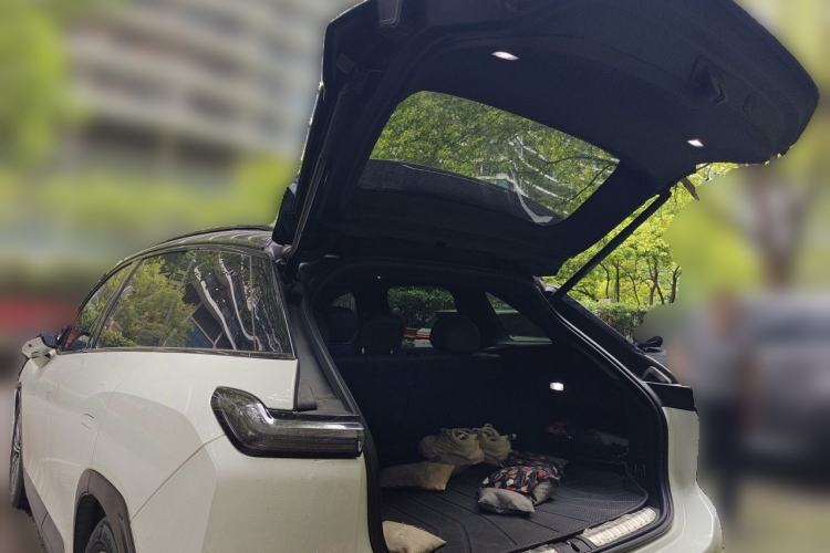 Used Nio ES7 2022 75 kWh Trunk