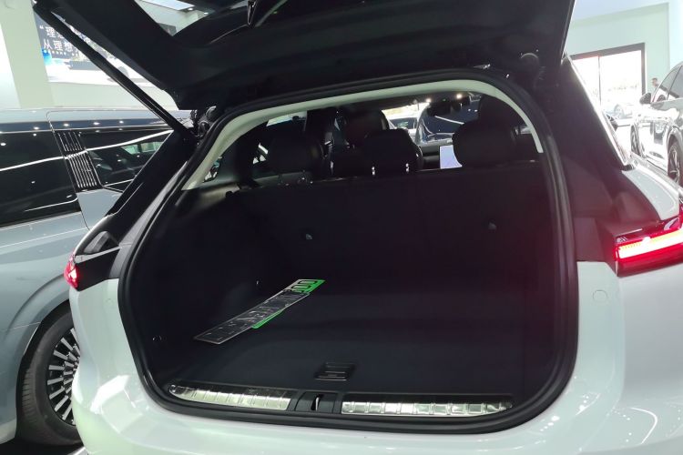 Used Nio ES7 2022 75 kWh Trunk