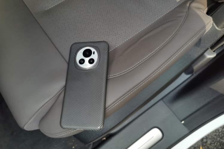 Used Nio ES7 2022 75 kWh Vehicle Key