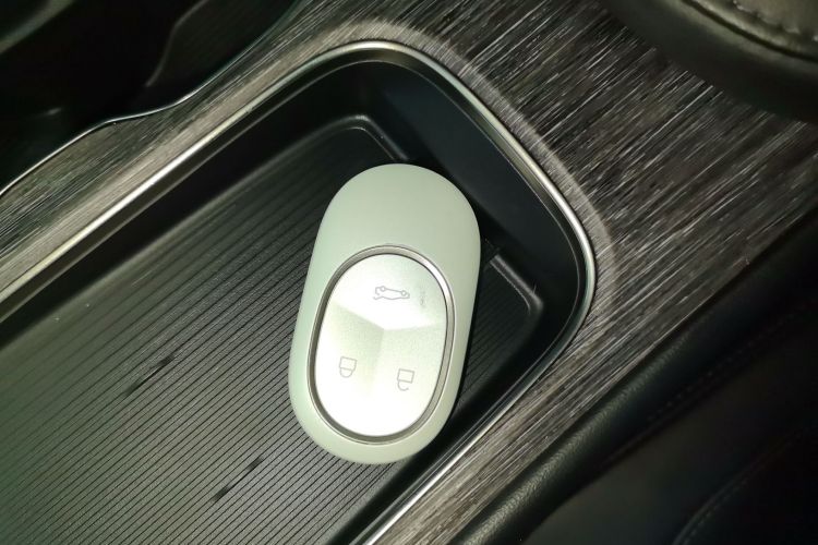 Used Nio ES7 2022 75 kWh Vehicle Key