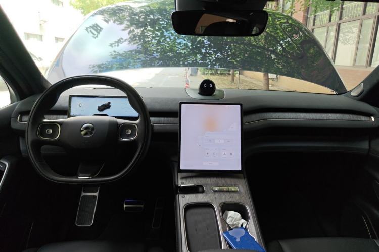 Used Nio ES7 2024 100kWh Signature Edition Center Console