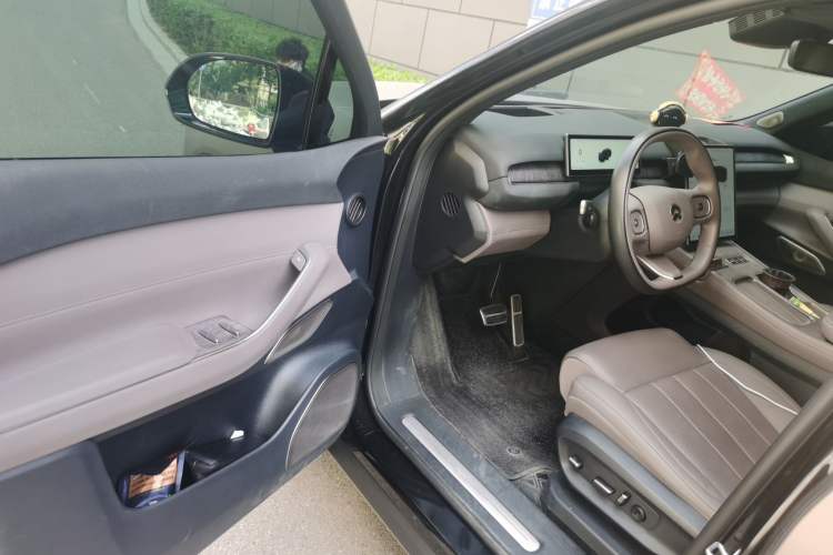 Used Nio ES7 2024 100kWh Signature Edition Driver Seat