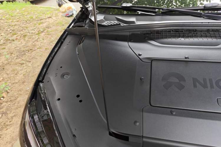 Used Nio ES7 2024 100kWh Signature Edition Engine Bay Right