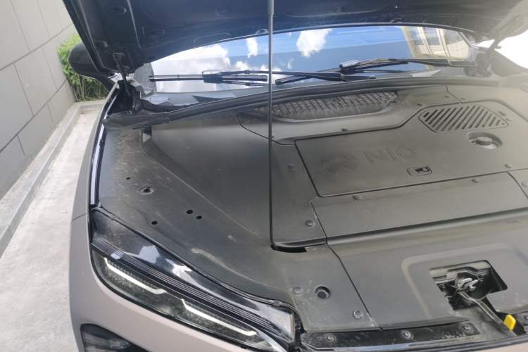 Used Nio ES7 2024 100kWh Signature Edition Engine Bay Right