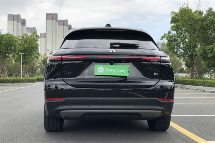 Used Nio ES7 2024 75 kWh Exterior 2