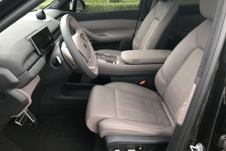 Used Nio ES7 2024 75 kWh Interior 3