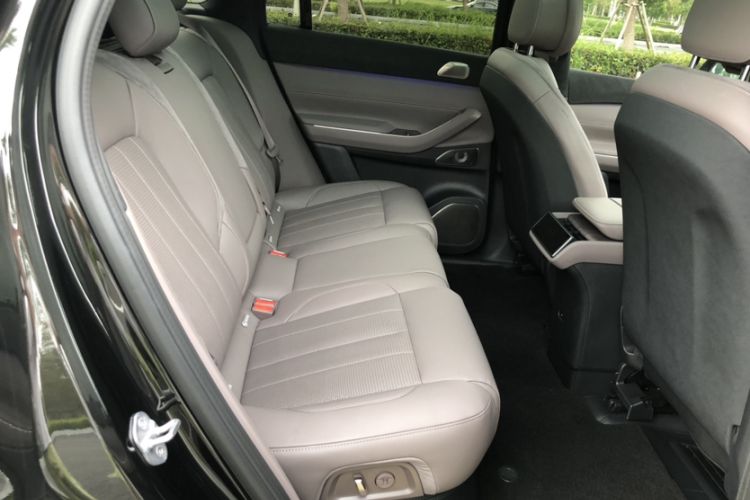 Used Nio ES7 2024 75 kWh Interior 4