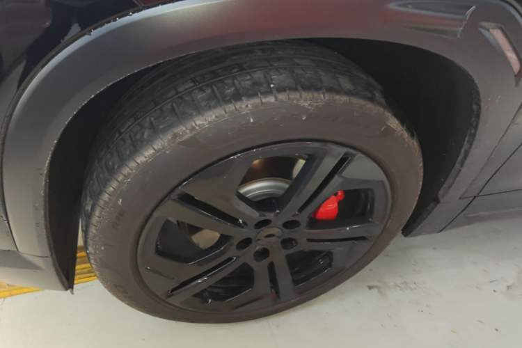 Used Nio ES7 2024 75 kWh Left Front Wheel Hub