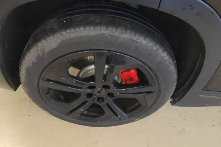 Used Nio ES7 2024 75 kWh Right Rear Wheel Hub