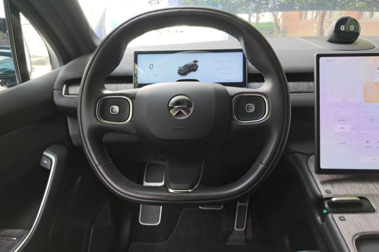 Used Nio ES7 2024 100kWh Signature Edition Steering Wheel