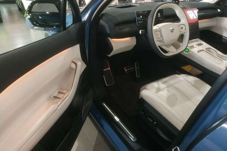 Used Nio ES7 2024 75 kWh Driver Seat