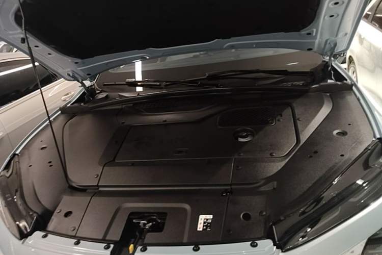 Used Nio ES7 2024 100kWh Engine Bay