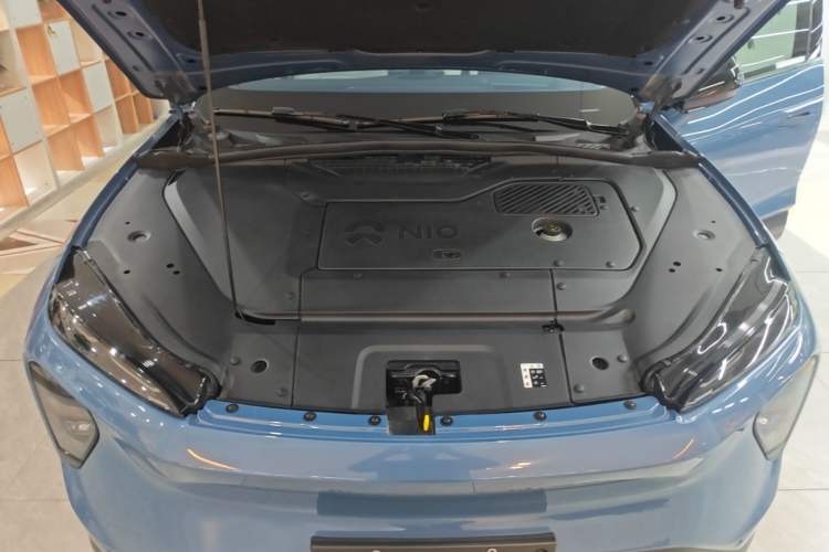 Used Nio ES7 2024 75 kWh Engine Bay