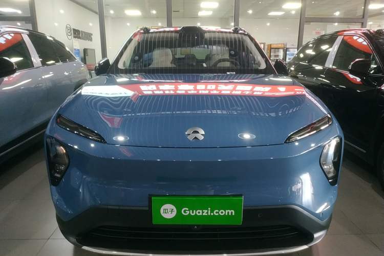 Used Nio ES7 2024 75 kWh Exterior 1
