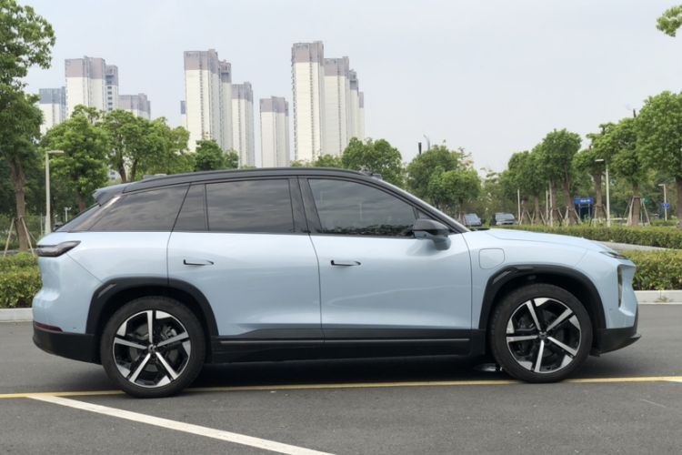 Used Nio ES7 2024 75 kWh Exterior 2