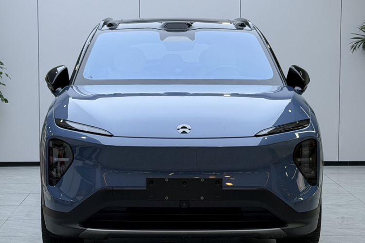Used Nio ES7 2024 75 kWh Exterior 2