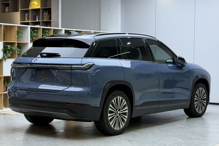 Used Nio ES7 2024 75 kWh Exterior 4