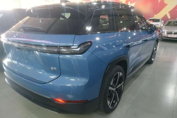 Used Nio ES7 2024 75 kWh Exterior 5