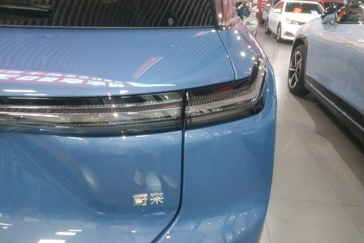 Used Nio ES7 2024 75 kWh Exterior 6
