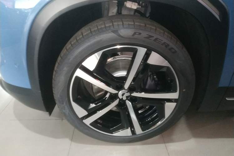 Used Nio ES7 2024 75 kWh Exterior 7