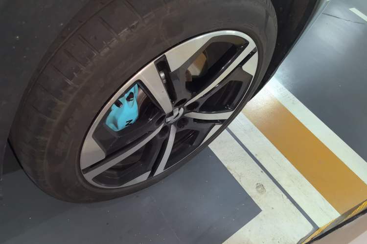 Used Nio ES7 2024 100kWh Signature Edition Exterior 7