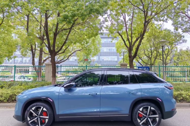 Used Nio ES7 2024 75 kWh Exterior 8