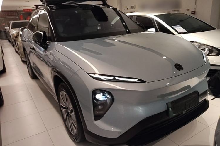 Used Nio ES7 2024 100kWh Front Right 45 Deg