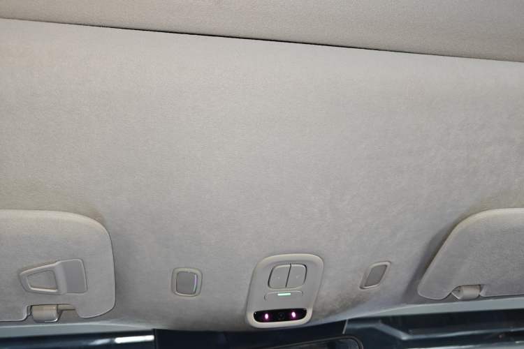 Used Nio ES7 2024 75 kWh Headliner
