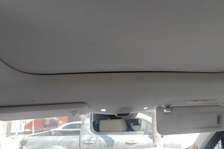 Used Nio ES7 2024 75 kWh Headliner