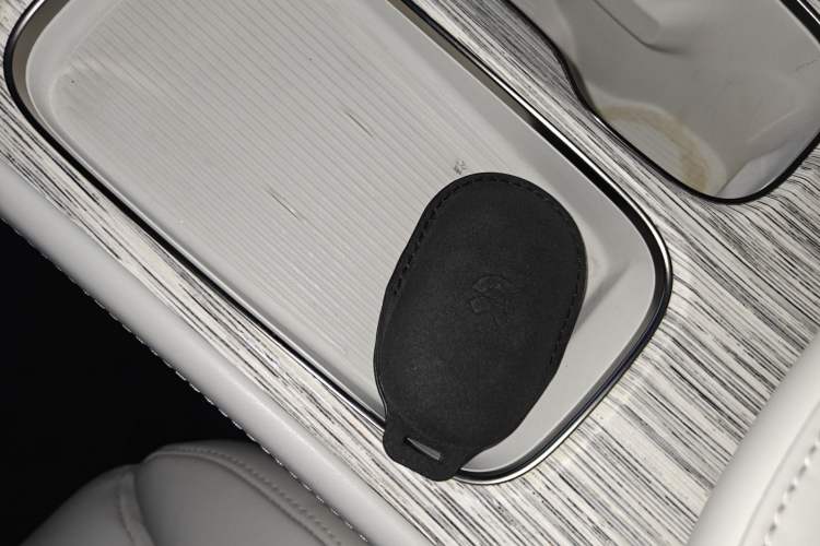 Used Nio ES7 2024 75 kWh Interior 1