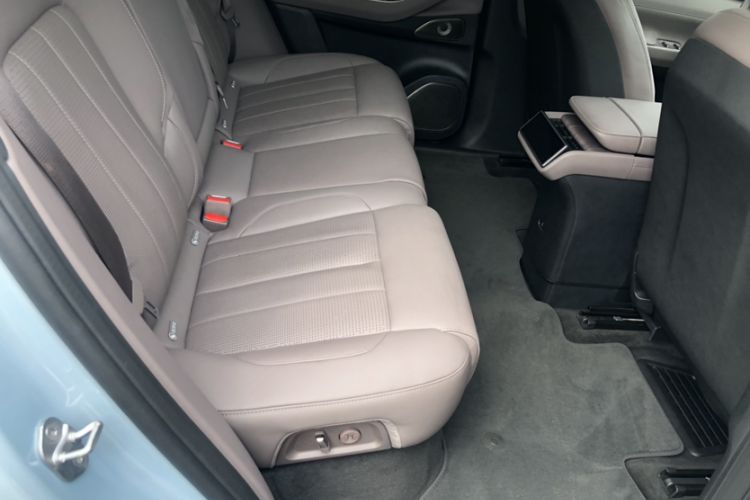 Used Nio ES7 2024 75 kWh Interior 2