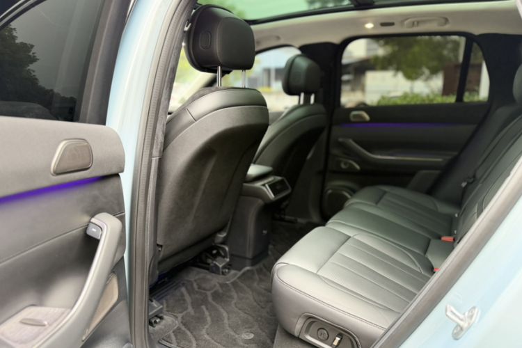 Used Nio ES7 2024 100kWh Signature Edition Interior 4