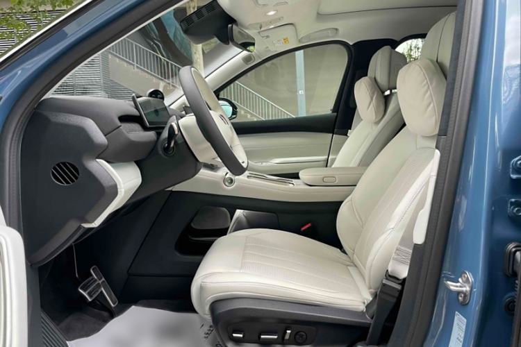 Used Nio ES7 2024 75 kWh Interior 4