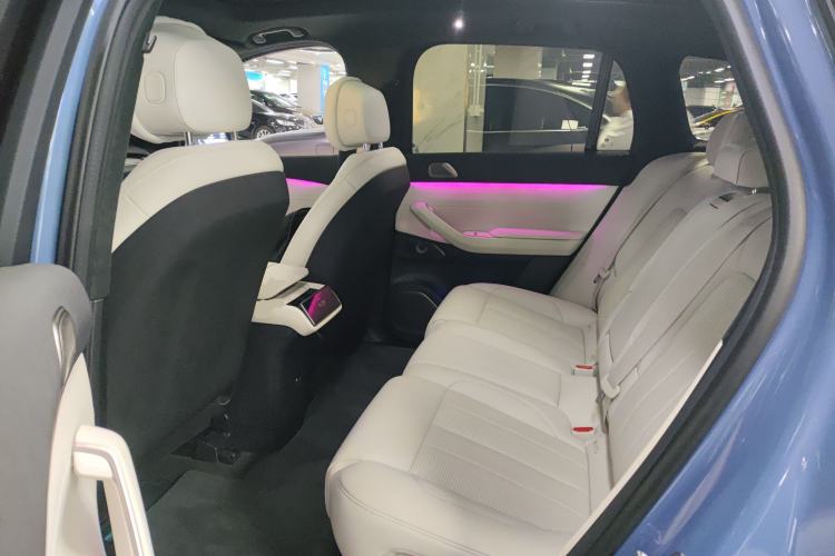 Used Nio ES7 2024 75 kWh Interior 4