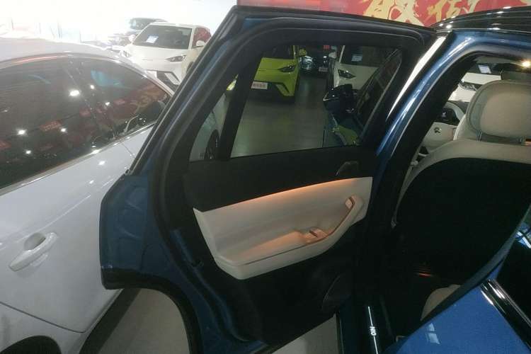 Used Nio ES7 2024 75 kWh Interior 5