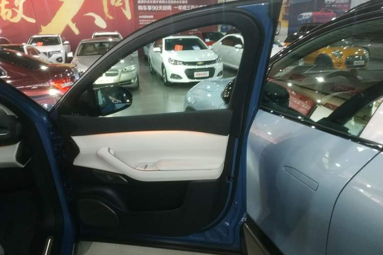Used Nio ES7 2024 75 kWh Interior 5