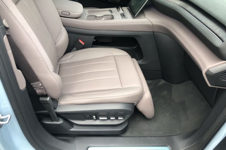 Used Nio ES7 2024 75 kWh Interior 6