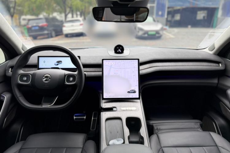 Used Nio ES7 2024 100kWh Signature Edition Interior 6