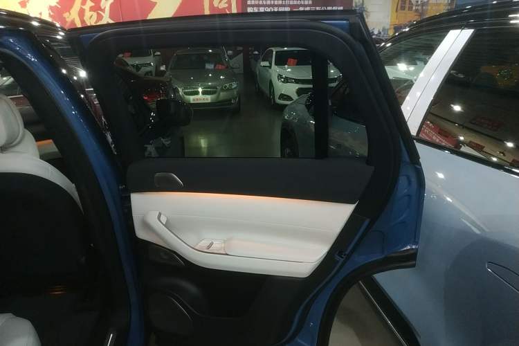 Used Nio ES7 2024 75 kWh Interior 6