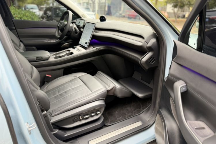 Used Nio ES7 2024 100kWh Signature Edition Interior 7