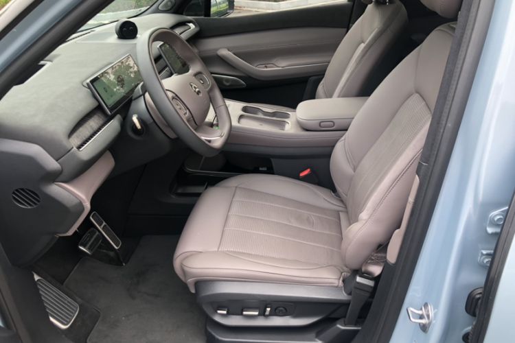 Used Nio ES7 2024 75 kWh Interior 8