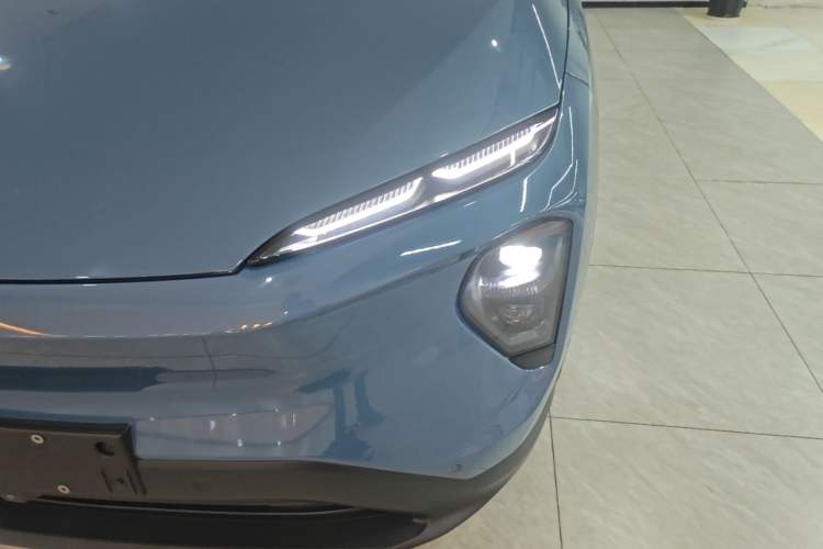 Used Nio ES7 2024 75 kWh Left Front Headlight